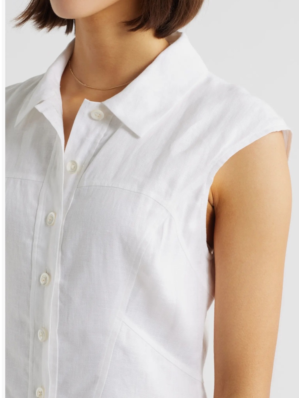 FRAME The Day Drop Waist Linen Dress
F4 - Picture 4 of 10